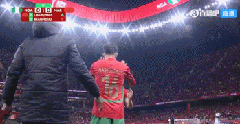 点球大战前换人！加时摩洛哥换下迪亚斯，尼日利亚换下奥斯梅恩