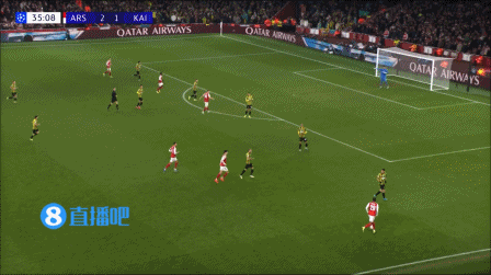 枪手精彩配合！约克雷斯抢点，马丁内利后点包抄破门