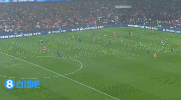 皇马被扳平！本菲卡反击，谢尔德鲁普头球扳平